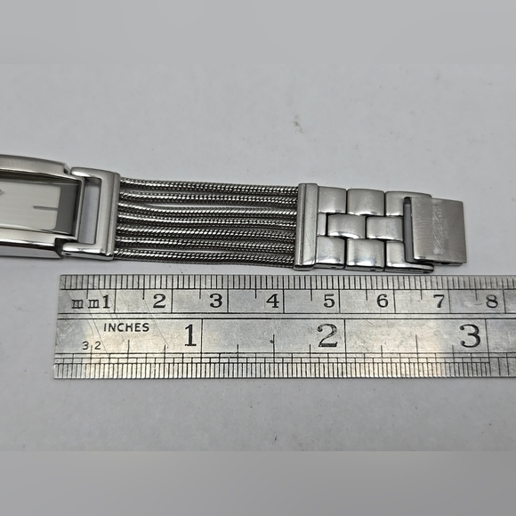 Womens Kenneth Cole New York KC-4615 Silver Tone Tank Quartz Watch New Battery - Picture 6 of 8